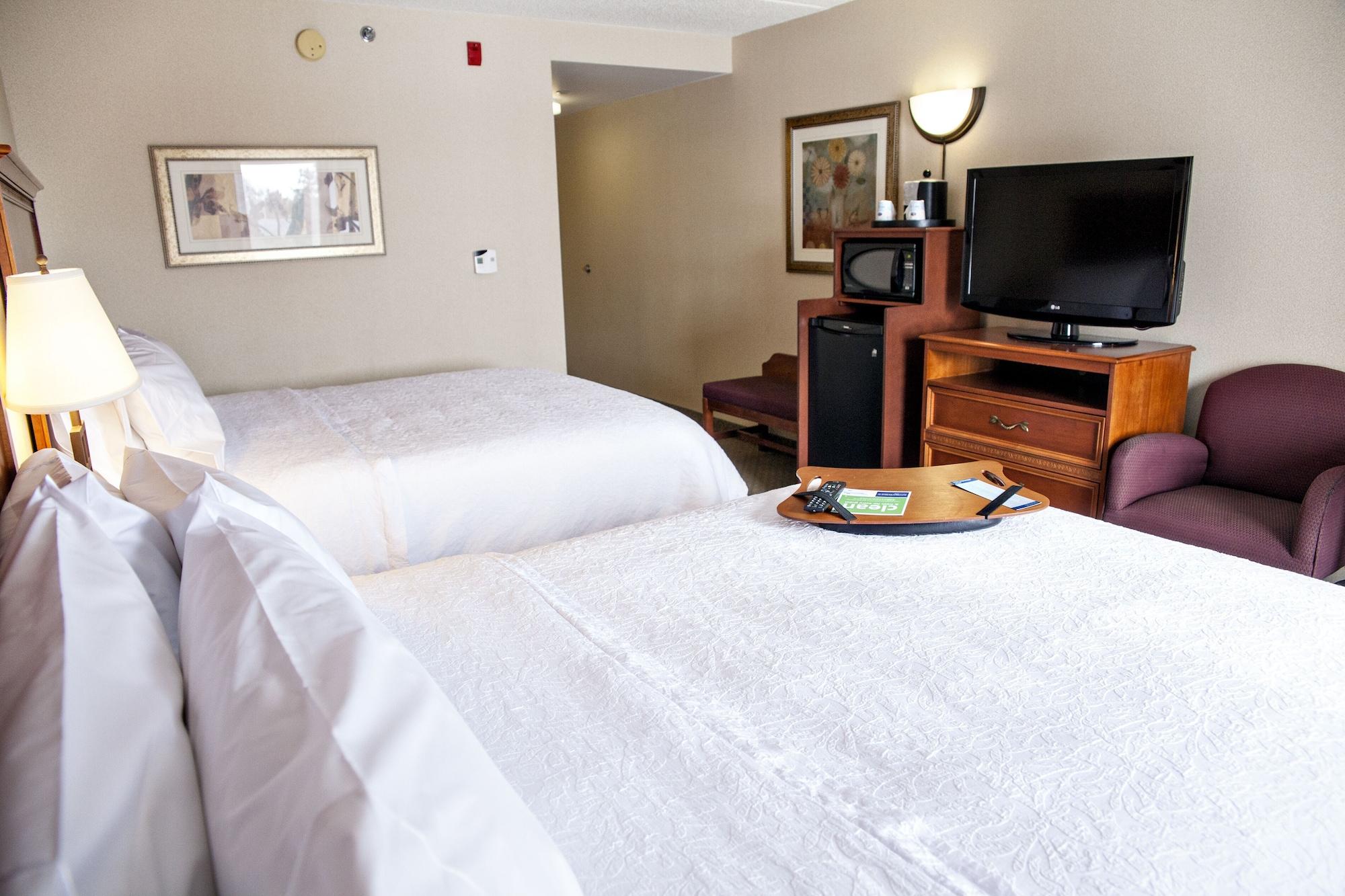 Kitchener Inn & Suites Zewnętrze zdjęcie